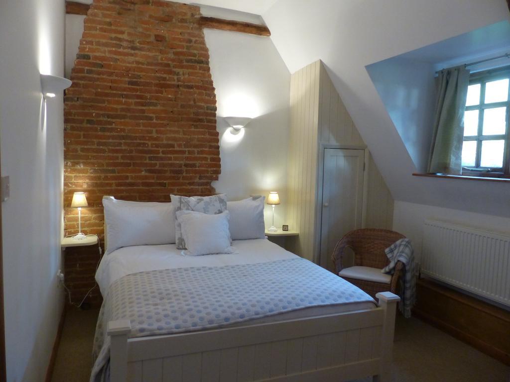 Bed and Breakfast The Old Pear Tree à Whepstead Extérieur photo