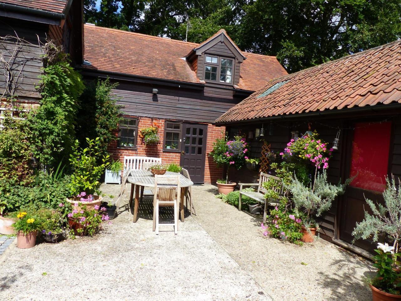 Bed and Breakfast The Old Pear Tree à Whepstead Extérieur photo